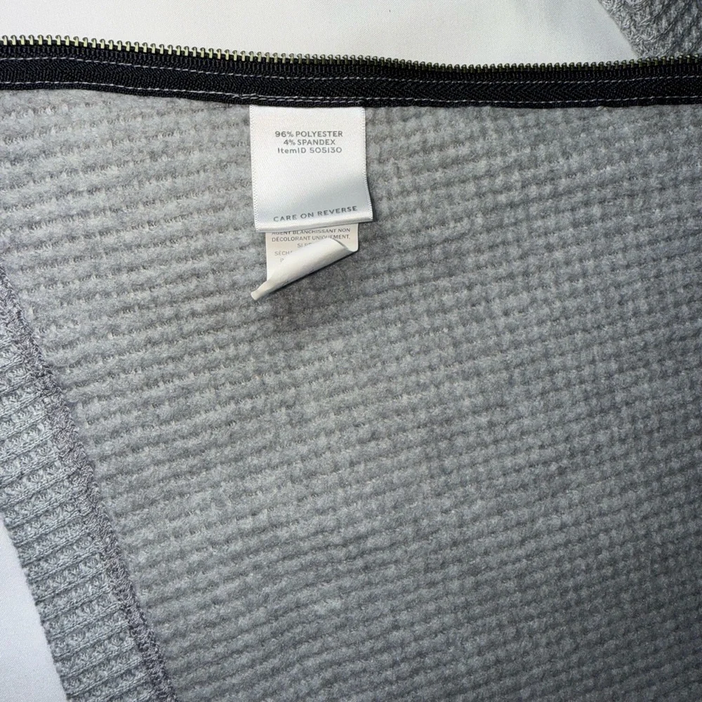 L.L. Bean waffle mock pullover sweater - Picture 3 of 8